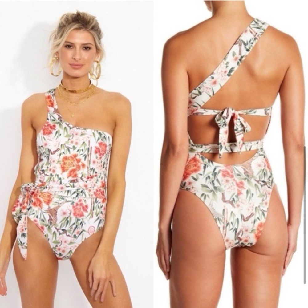 The HAH 1 4 Ur Soul 1-Piece swimsuit